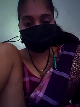 Snapshot of 3USHA chatting on 10-17-25, 08:28 3USHA online show from 10-17-25, 08:28