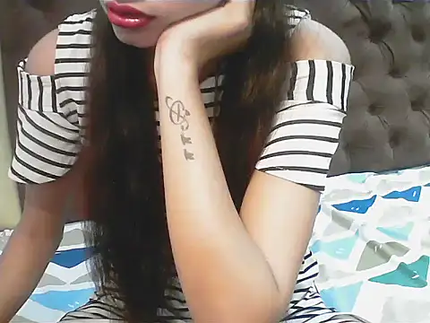 Snapshot of elize__ chatting on 09-09-25, 02:55 elize online show from 09-09-25, 02:55