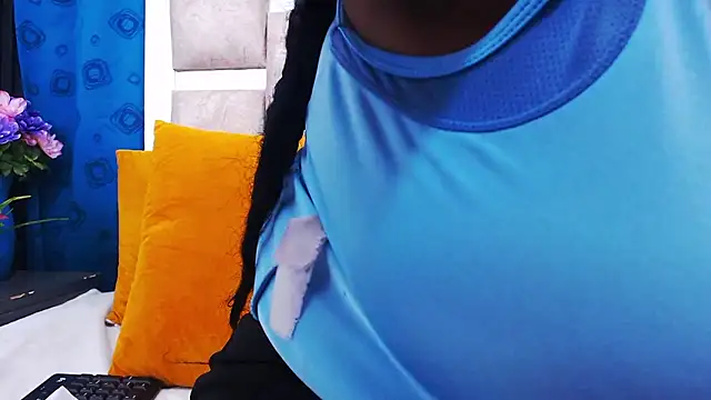 AmbarSmit online show from 01-17-26, 08:01