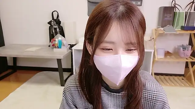 Snapshot of Ema_o0_chan chatting on 11-18-25, 06:18 Ema o0 chan online show from 11-18-25, 06:18