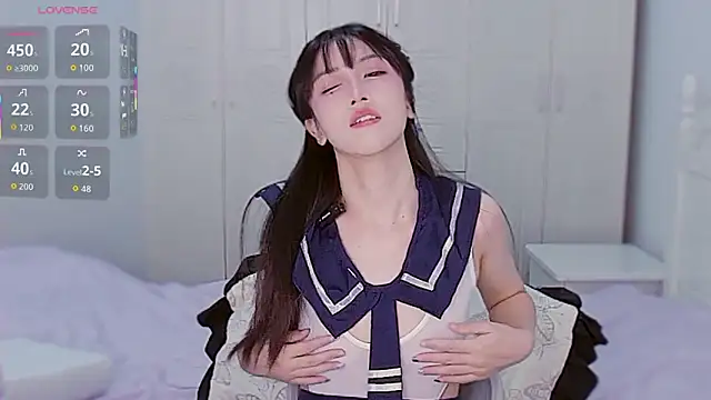 Snapshot of XiaoNana_ chatting on 10-01-25, 07:58 XiaoNana online show from 10-01-25, 07:58