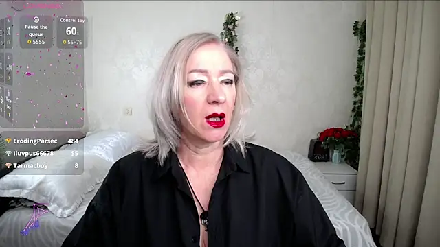 hunters woman online show from 05-29-26, 07:06