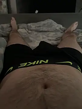 Snapshot of naughtycoupl98 chatting on 02-13-26, 10:33 naughtycoupl98 online show from 02-13-26, 10:33