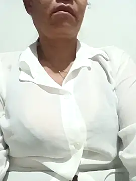 Snapshot of NaughtyBell69 chatting on 12-18-25, 11:00 NaughtyBell69 online show from 12-18-25, 11:00