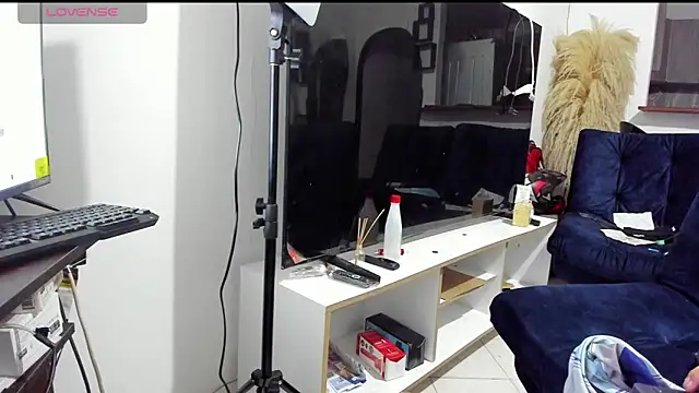 Snapshot of Steven_baby69 chatting on 09-25-25, 11:41 Steven baby69 online show from 09-25-25, 11:41