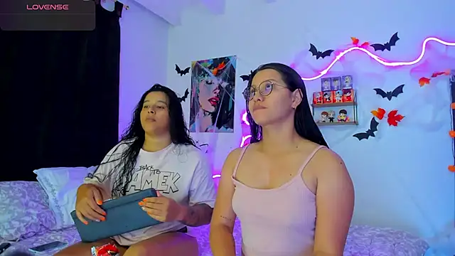 Dilan and Mia online show from 10-16-25, 10:22