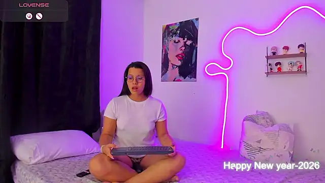 Dilan and Mia online show from 01-10-26, 04:36