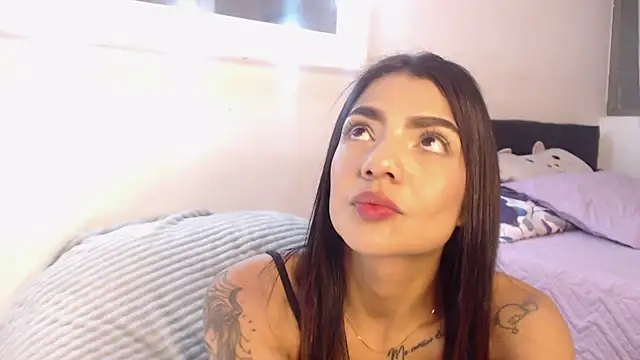 MiahCornell  online show from 04-16-26, 07:03