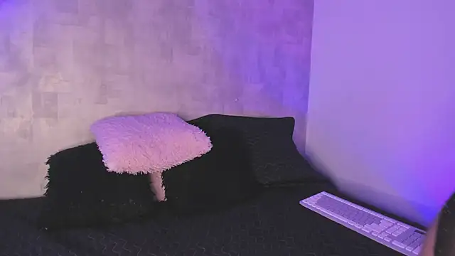 Becky G online show from 12-19-25, 09:00