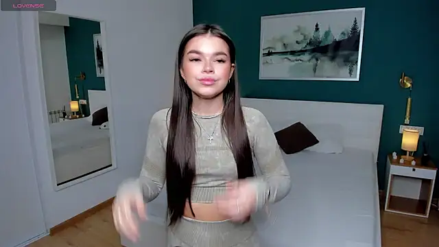 Snapshot of HollisHearl chatting on 09-12-25, 07:19 HollisHearl online show from 09-12-25, 07:19