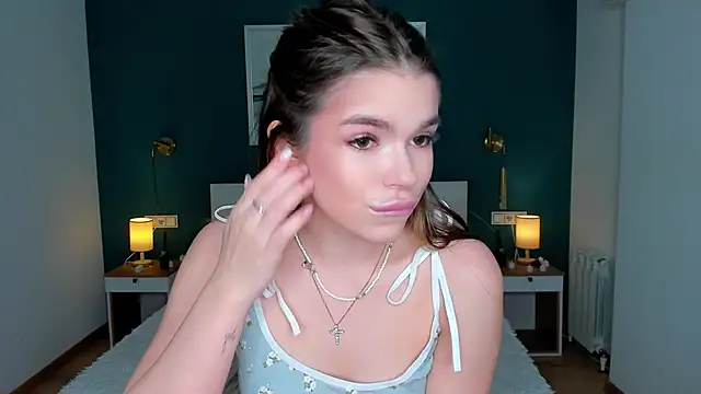 HollisHearl online show from 03-23-26, 07:23