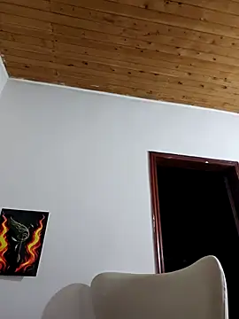 Snapshot of karla_valk1 chatting on 10-22-25, 03:18 karla valk1 online show from 10-22-25, 03:18