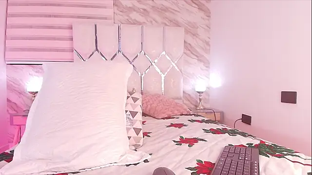 cataleya ebony  online show from 12-19-25, 03:02