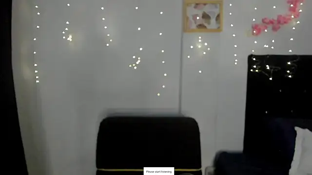 Snapshot of MeganHoffmaan chatting on 04-28-26, 12:53 MeganHoffmaan online show from 04-28-26, 12:53