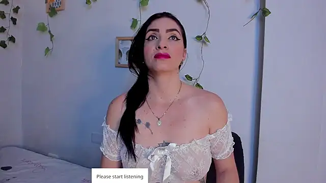 Snapshot of MeganHoffmaan chatting on 05-22-26, 06:46 MeganHoffmaan online show from 05-22-26, 06:46