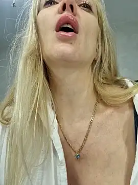 Monna online show from 01-20-25, 04:55