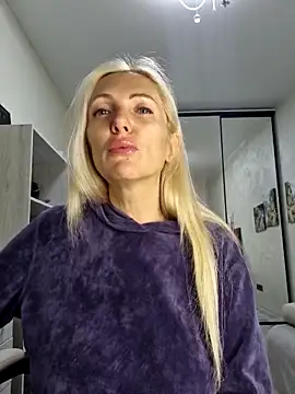 Monna online show from 11-12-25, 06:08