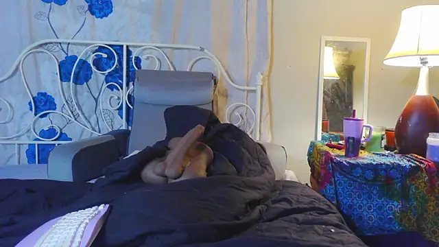 g0lden are0las89 online show from 02-16-26, 12:18