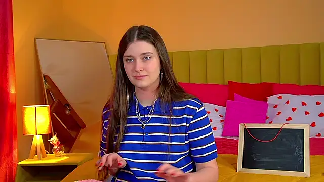 JessicaJewells online show from 03-18-26, 06:27