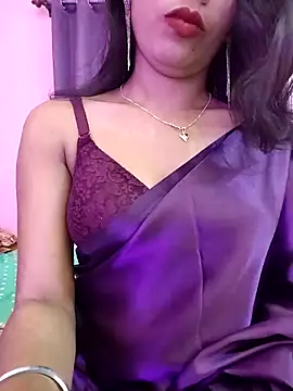 Snapshot of priya_26 chatting on 09-15-25, 10:15 priya 26 online show from 09-15-25, 10:15