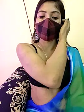 Snapshot of priya_26 chatting on 10-03-25, 02:30 priya 26 online show from 10-03-25, 02:30