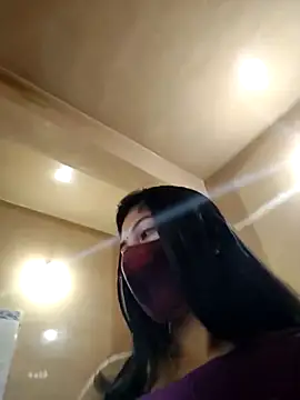 Snapshot of priya_26 chatting on 10-04-25, 02:42 priya 26 online show from 10-04-25, 02:42