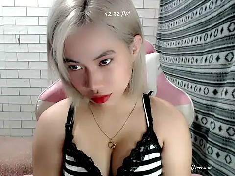 Snapshot of Rainea149 chatting on 10-06-25, 04:32 Rainea149 online show from 10-06-25, 04:32