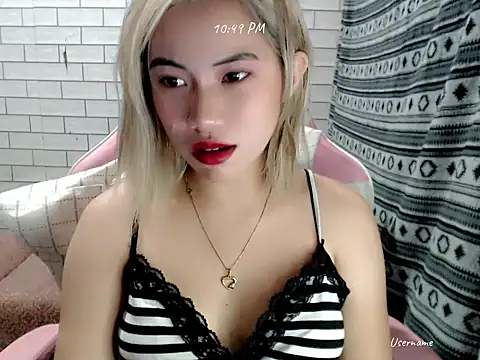 Snapshot of Rainea149 chatting on 11-08-25, 02:50 Rainea149 online show from 11-08-25, 02:50