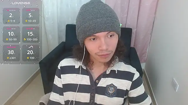 Xoxo Smiles online show from 03-25-26, 02:34