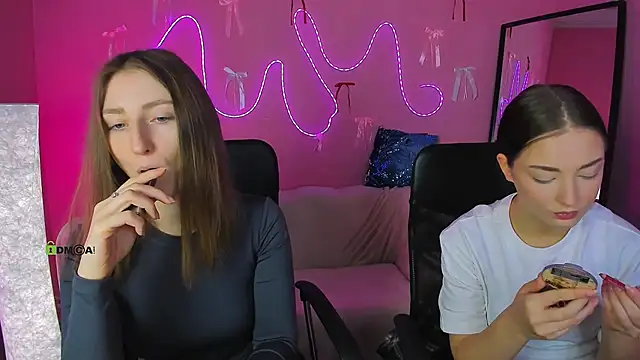 eva smiith  online show from 03-10-26, 06:51