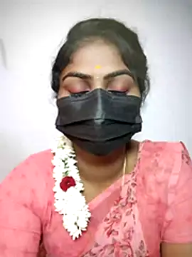 Snapshot of Tamil_Princess12 chatting on 02-24-26, 05:00 Tamil Princess12 online show from 02-24-26, 05:00