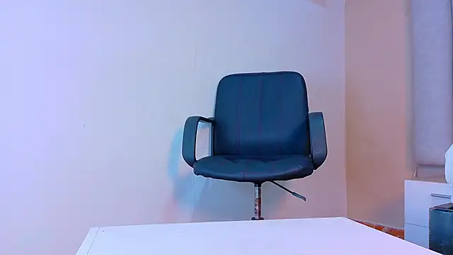 RiriiBrunette   online show from 01-16-26, 08:13