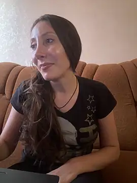 Snapshot of HellaryTourent chatting on 09-09-25, 02:27 HellaryTourent online show from 09-09-25, 02:27