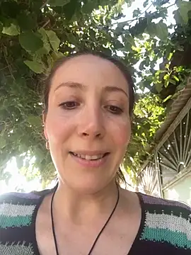 Snapshot of HellaryTourent chatting on 09-10-25, 12:38 HellaryTourent online show from 09-10-25, 12:38