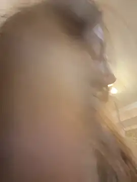 Snapshot of HellaryTourent chatting on 11-17-25, 06:24 HellaryTourent online show from 11-17-25, 06:24