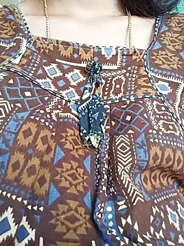 Snapshot of NISHU-TELUGU chatting on 11-18-25, 03:34 NISHU-TELUGU online show from 11-18-25, 03:34