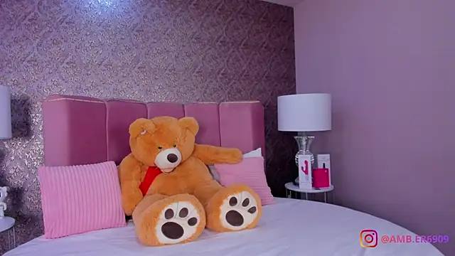 amber sparkle online show from 04-20-26, 12:41