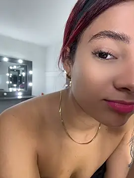 Snapshot of amber_sparkle chatting on 07-17-26, 12:45 amber sparkle online show from 07-17-26, 12:45