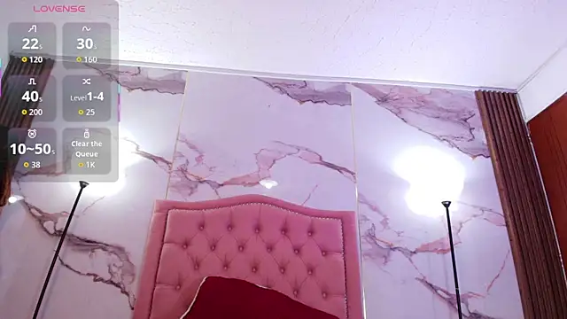 Snapshot of AlyaThompson chatting on 10-15-25, 04:01 AlyaThompson online show from 10-15-25, 04:01