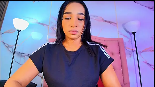 AlyaThompson online show from 05-13-26, 04:10
