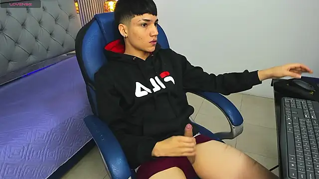 SamBlack  online show from 02-04-26, 12:22