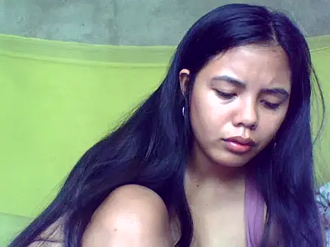 sweet heaven00 online show from 10-17-25, 01:53