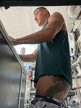 Snapshot of Terra-22cm chatting on 09-30-25, 02:00 Terra-22cm online show from 09-30-25, 02:00