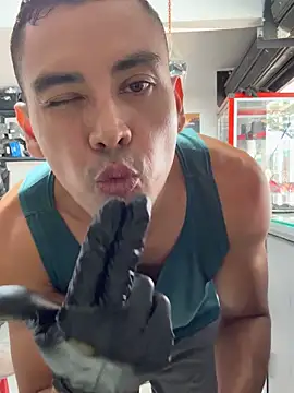 Snapshot of Terra-22cm chatting on 11-07-25, 02:17 Terra-22cm online show from 11-07-25, 02:17