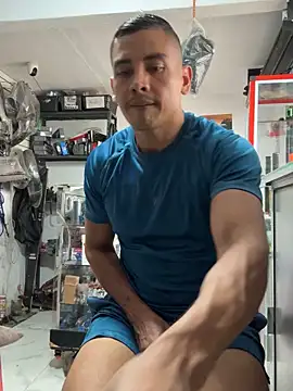 Snapshot of Terra-22cm chatting on 11-18-25, 03:05 Terra-22cm online show from 11-18-25, 03:05