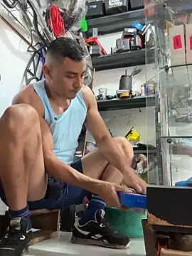 Snapshot of Terra-22cm chatting on 12-16-25, 01:38 Terra-22cm online show from 12-16-25, 01:38