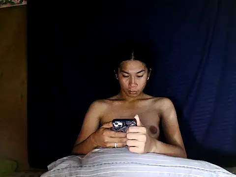 Snapshot of Asian_PrettyAle chatting on 09-27-25, 03:11 Asian PrettyAle online show from 09-27-25, 03:11