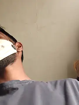 RAYI Queen 4 online show from 12-14-25, 04:07