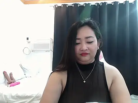 Snapshot of Wetmedaddyxxx chatting on 09-27-25, 12:48 Wetmedaddyxxx online show from 09-27-25, 12:48