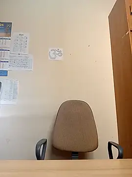 Snapshot of Ami_Foxy chatting on 11-05-25, 08:14 Ami Foxy online show from 11-05-25, 08:14